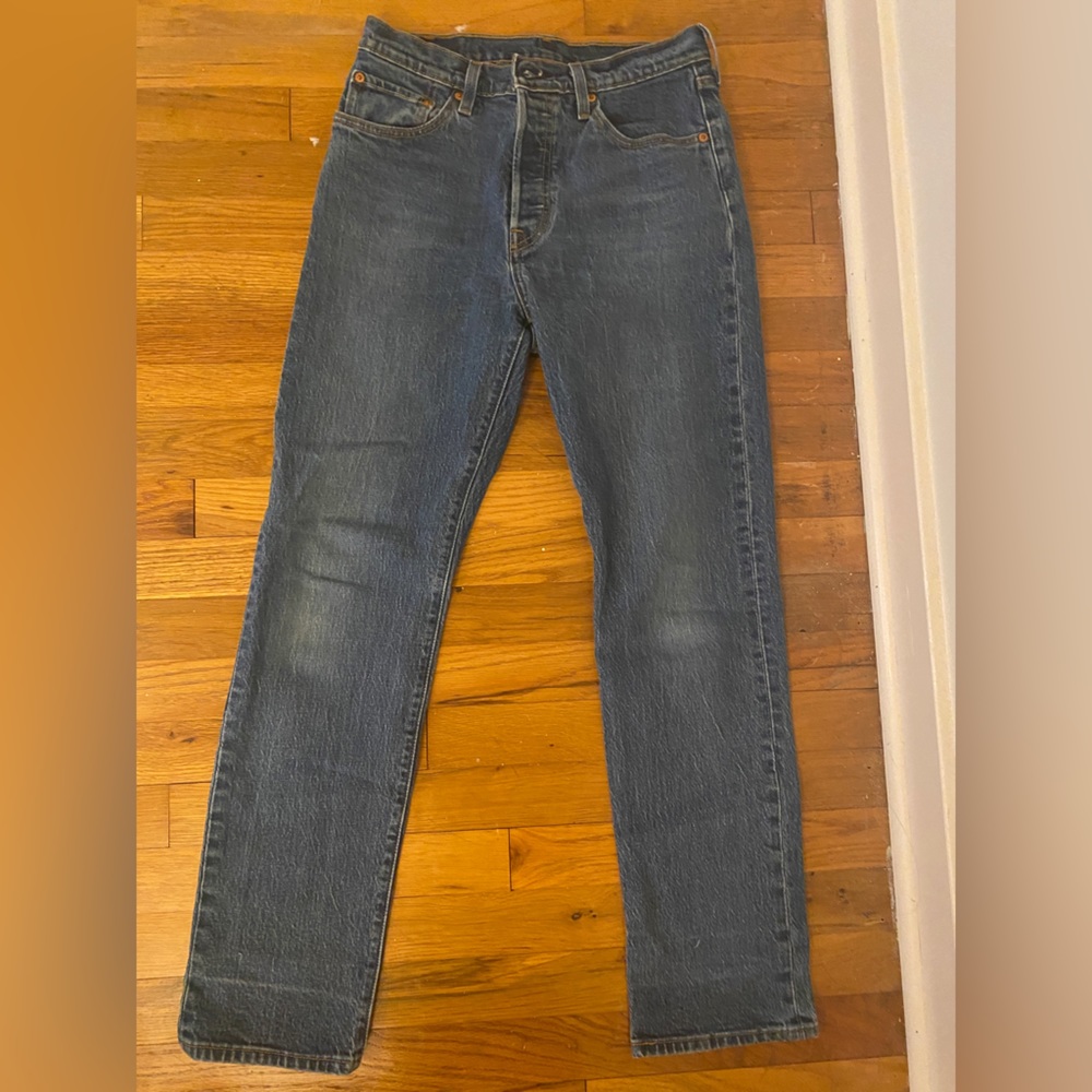 Medium Wash Levi’s 501 Original Fit Women’s Jeans